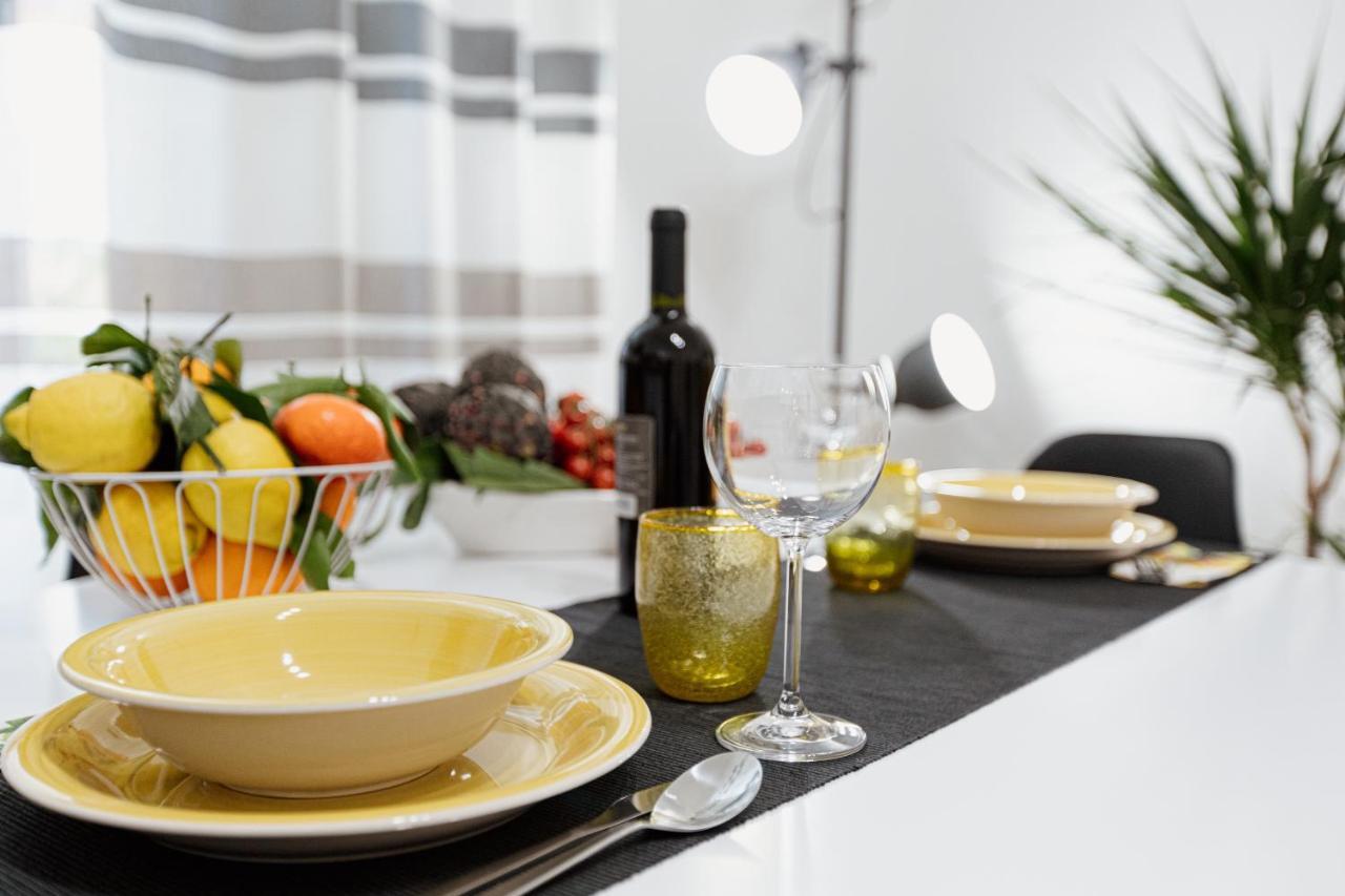 Les Amis Apartment Syracuse ภายนอก รูปภาพ
